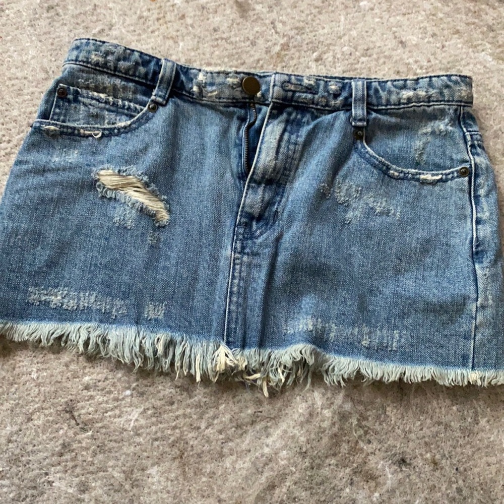 Mini skirt from free people (not high rise) size 2